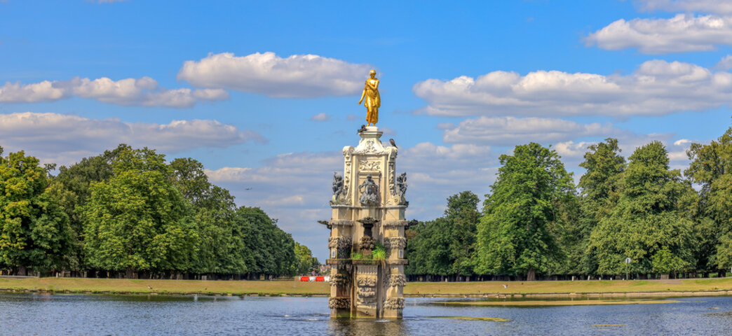 dian statue ion bushy park